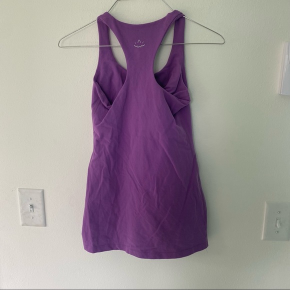 Beyond yoga travel featherweight razorback tank top - Picture 2 of 3